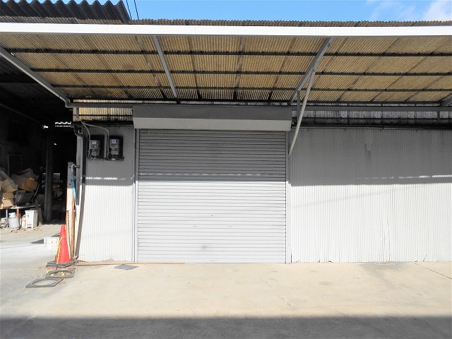 工業専用地域です。シャッター高さ2.3ｍです。