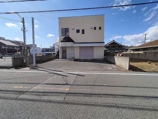 前面に空地スペース有り