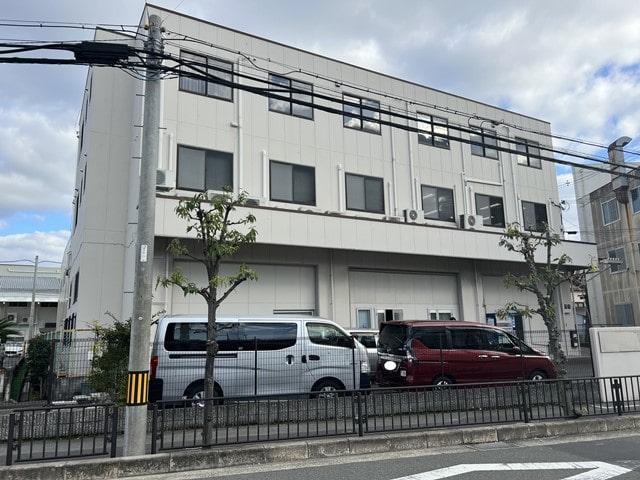 精密工場や印刷工場の業種の方におススメ物件です。