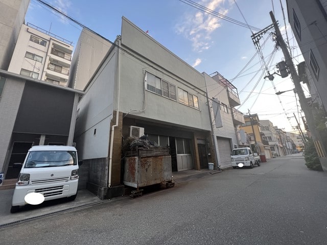 現在、工場として使用しております。