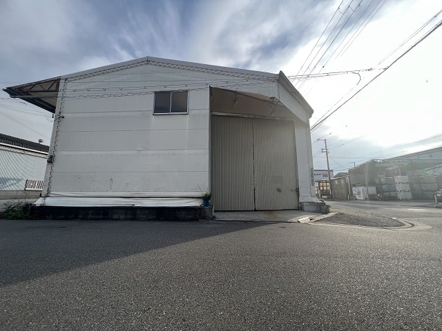 角地の物件です。