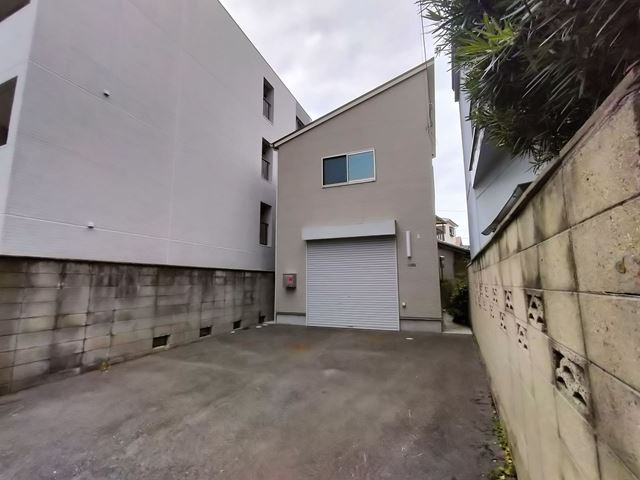 2階建て倉庫・事務所