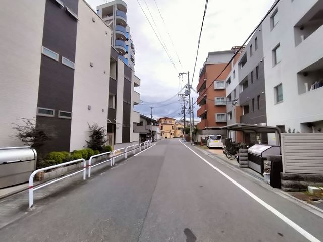 近隣にスーパーあります