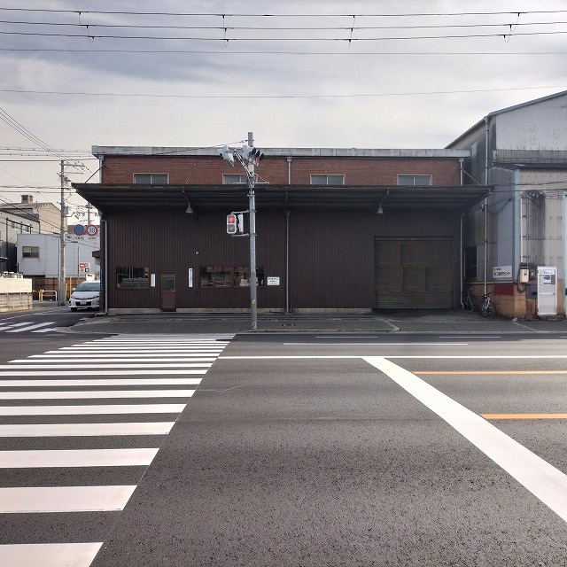 建物正面