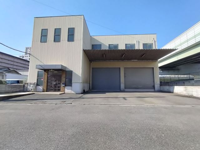 前面に駐車スペースあり