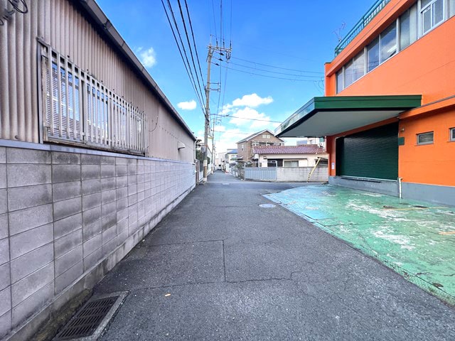 道幅は私道含めて約4.0ｍあります。
