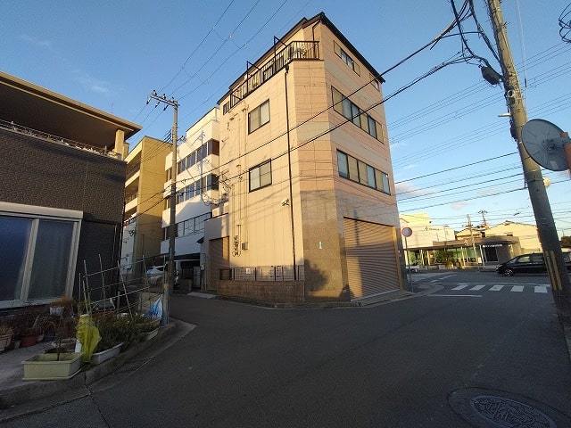 エレベーター付き
