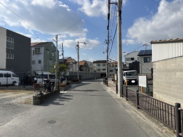 2ｔ車の通行がギリギリです。