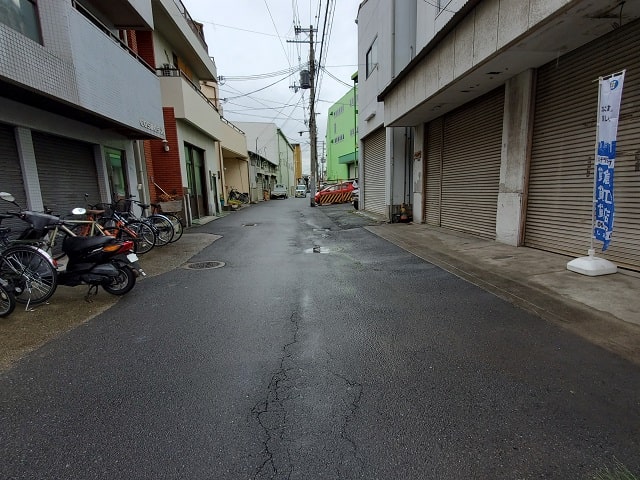 2ｔ車の通行がギリギリです。