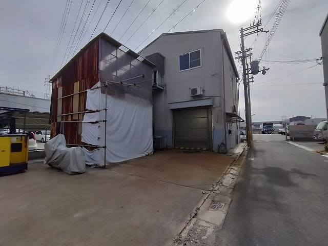 準工業地域にございます
