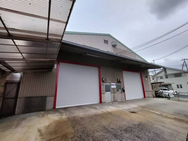 隣2階建て事務所付き倉庫と一括貸しも相談可能