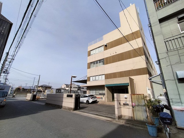 大型車も入りますね！