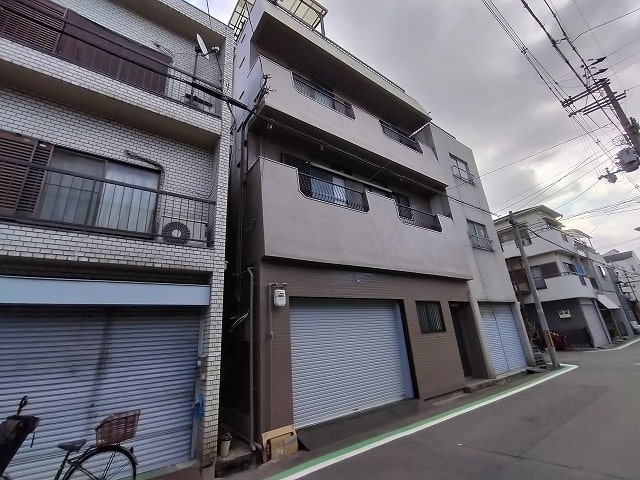 １階が倉庫作業所