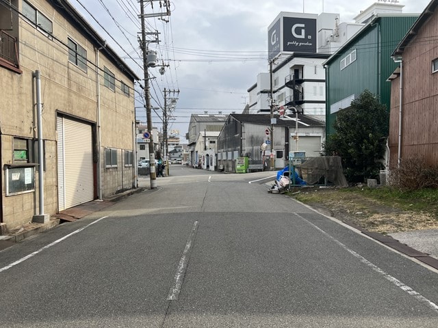 大型車両通行可能です。