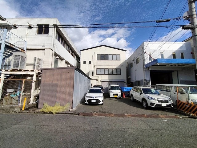 2階3階事務所です