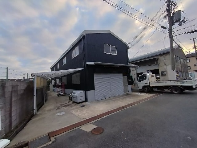 事務所つきです