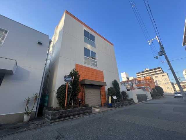 エレベーターあります。
