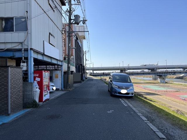 2t車の通行がギリギリです。