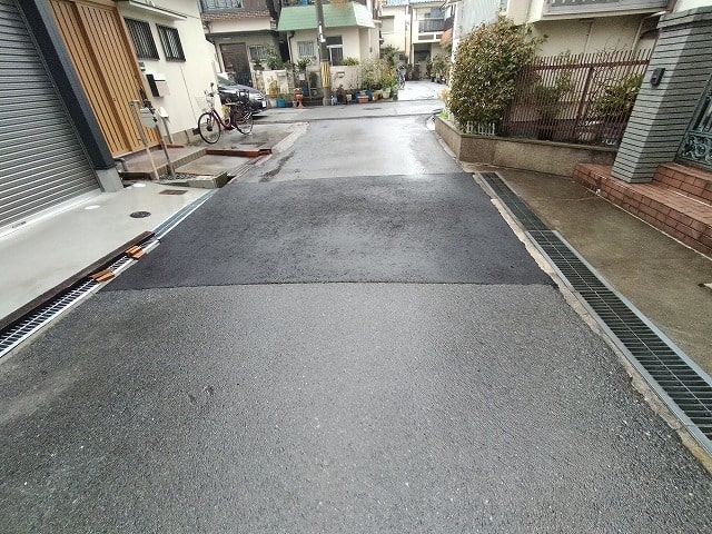 倉庫内に車庫あります