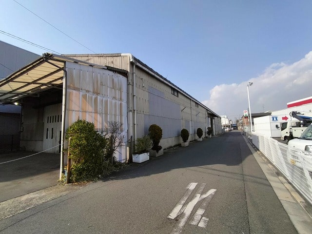 大きな倉庫です