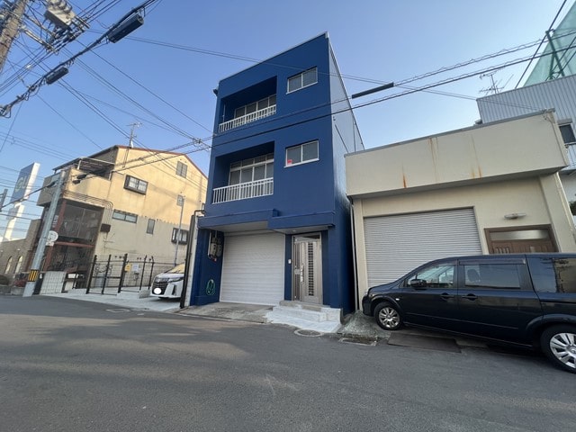 各フロアにトイレ付きです。