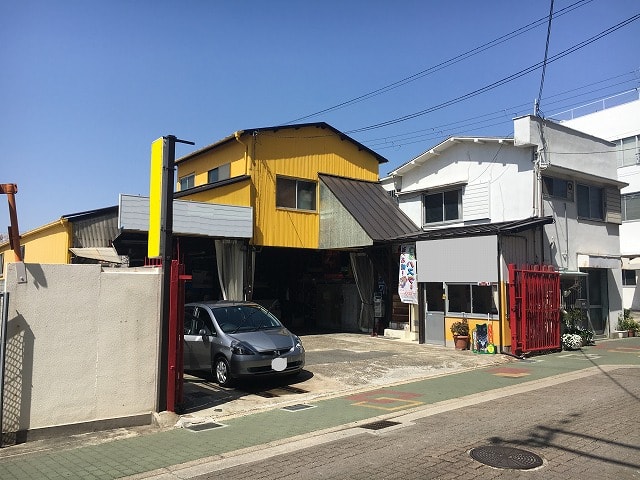 車の整備工場にいかがですか。