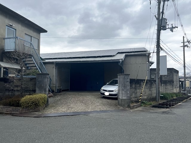搬入出の出入口になります。