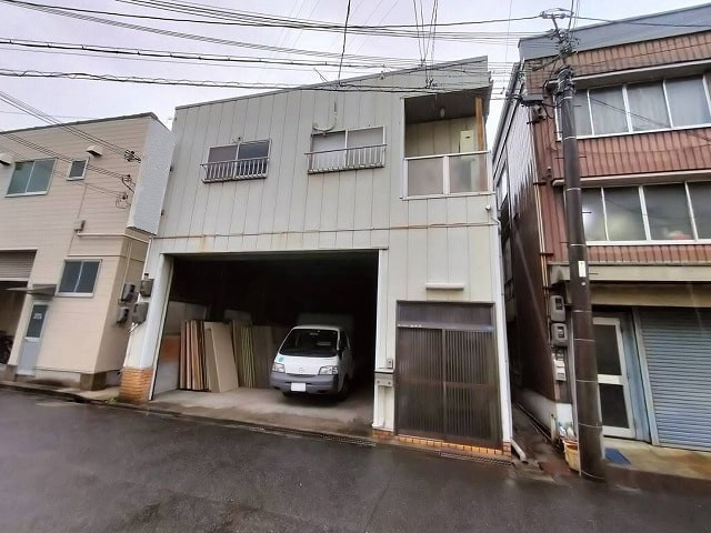 2階は事務所スペース等にいかがでしょうか？
