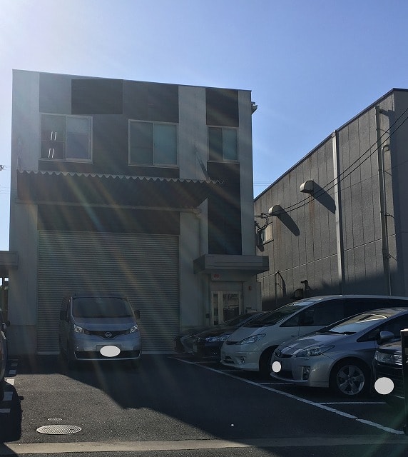 駐車場スペースあります。
