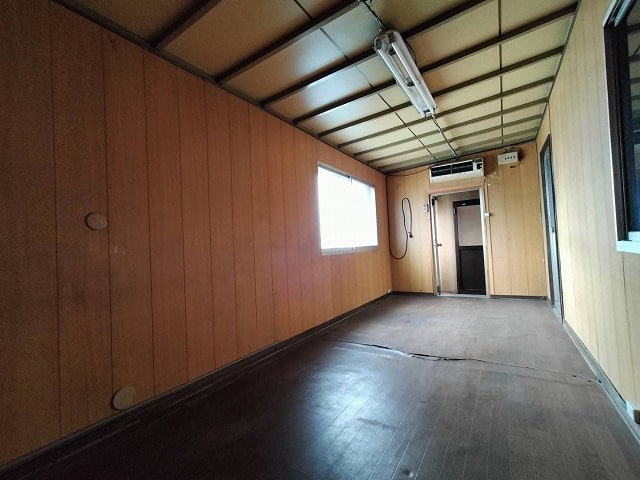 こちらも2階の小部屋です