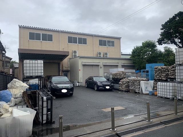 広い駐車スペースあります。