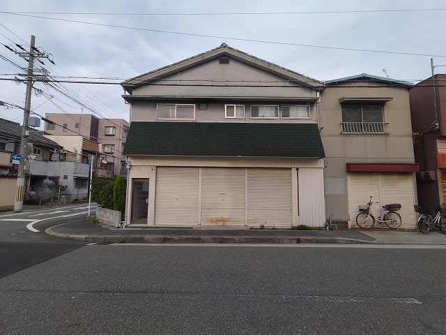 住吉区　貸倉庫兼店舗