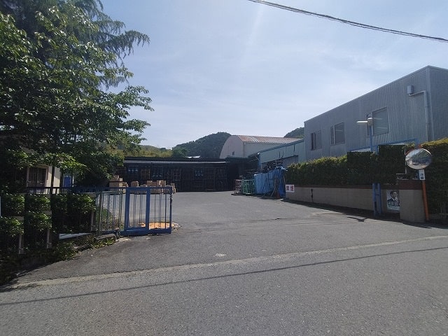 大型倉庫になります