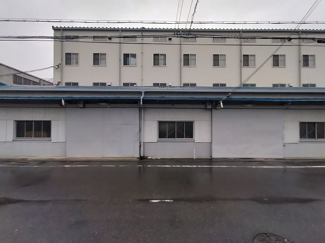 近隣民家ないので工場としても使用可