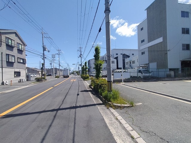 コンビニ付近に２か所あります。