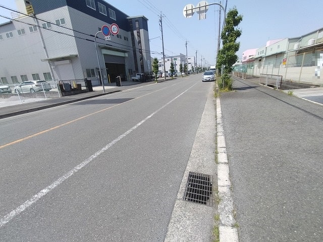 前面道路も広いです