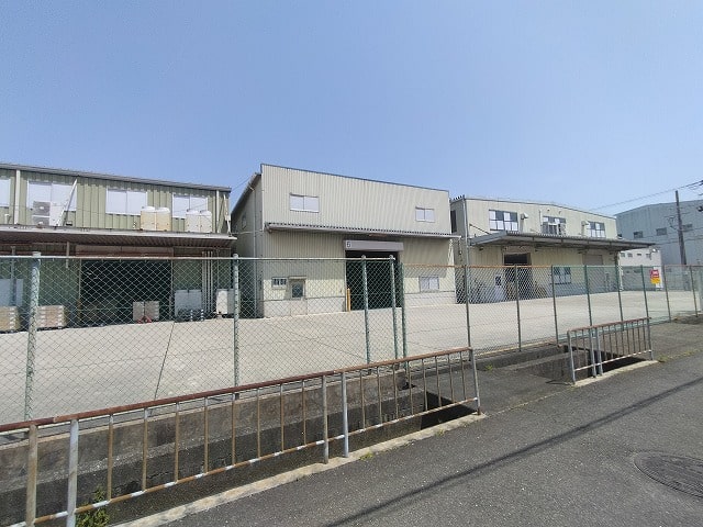 平屋の倉庫になります