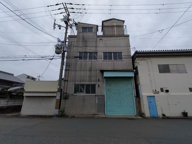 二階建てです