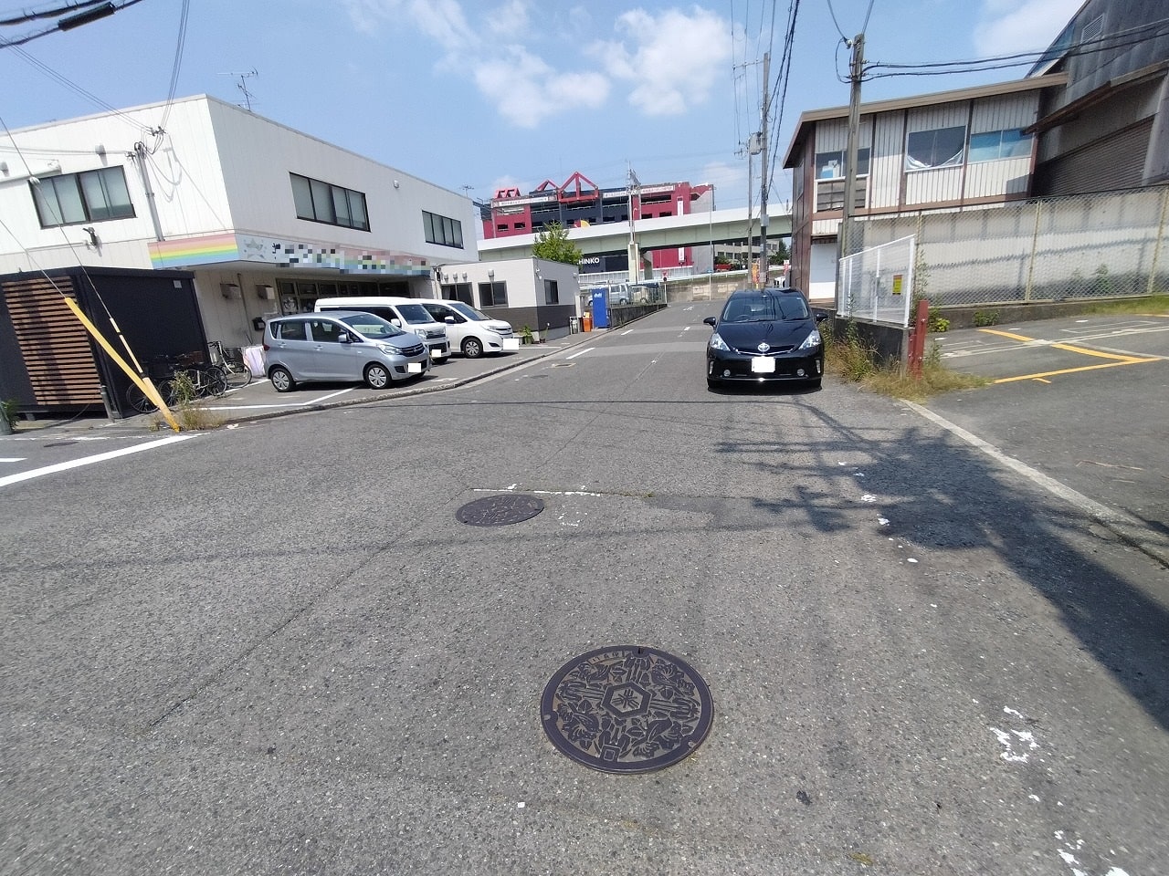 前面道路広いです