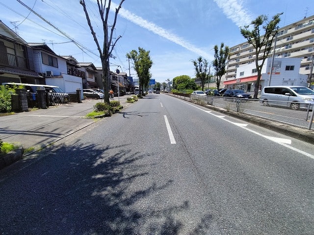 外環状線に面しております。