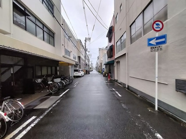 北側道路は1方通行