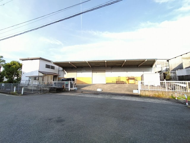 大型倉庫です