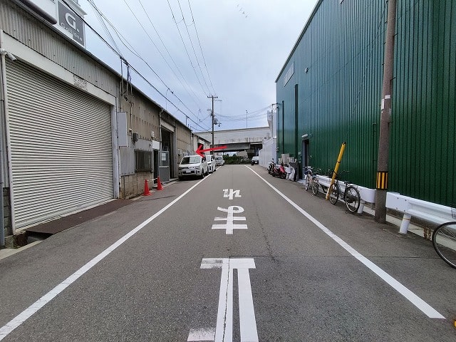 前面１方通行です。