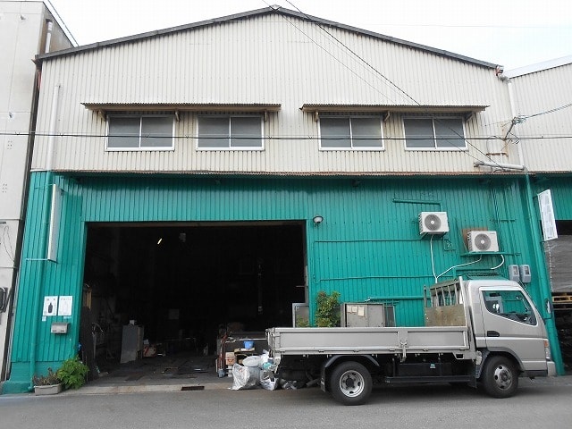 クレーン付工場です。