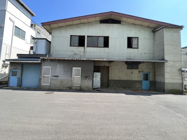 工場棟側になります。