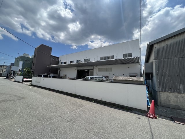 倉庫兼営業所にいかがでしょうか。
