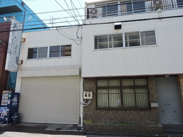地下鉄長田駅から徒歩６分の倉庫