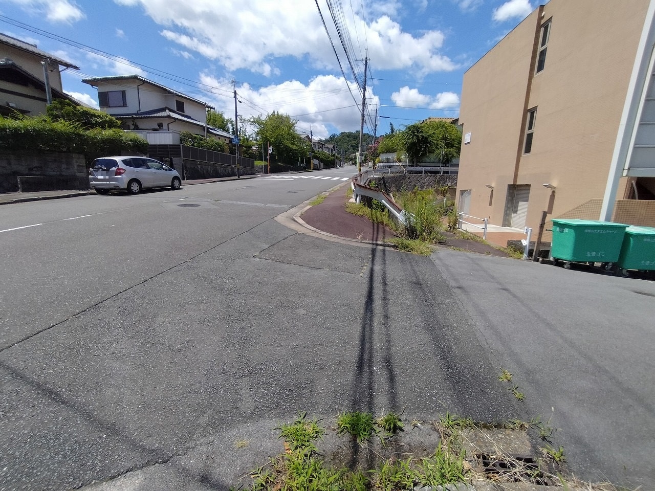 前面道路広いです