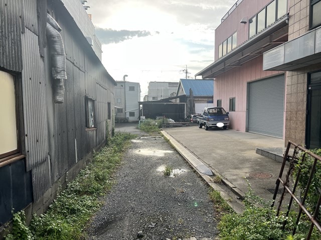 奥は行き止まりです。