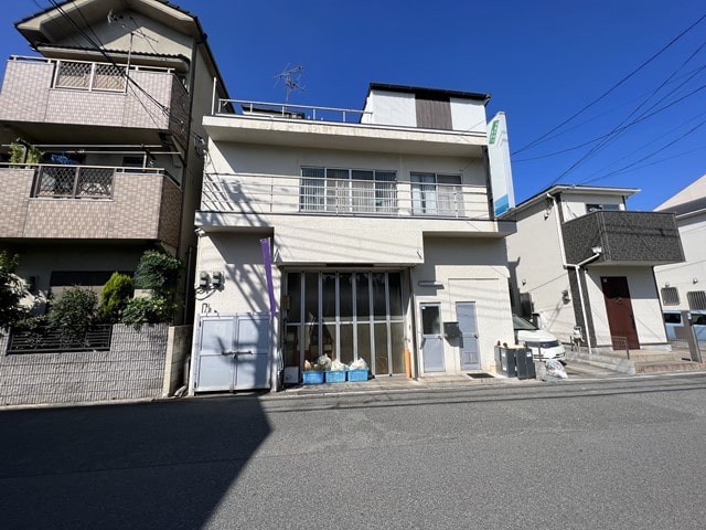 居宅付き工場となっております。